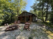 Cozy Cabin on 48 Acres in Booneville, Kentucky