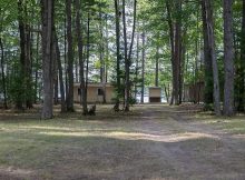 Live the Lakeside Drea $98,000m: Charming Cottage on Rainy Lake $98,000