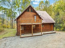 Mountaintop Retreat Awaits in Cullowhee