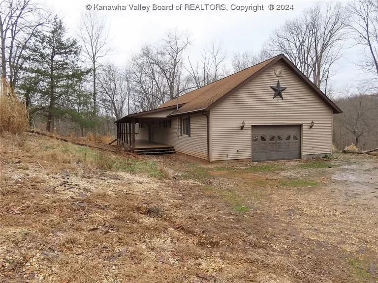 Serene Home on 23 Acres in Clendenin, West Virginia