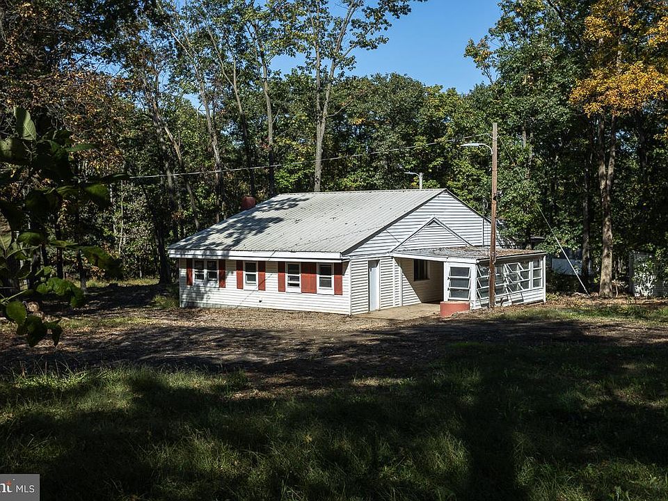 Mountainside Retreat: A Rustic Gem $69,000