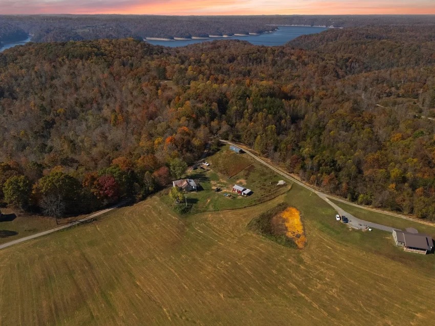 Cozy Cabin on 29.56 Acres with River Views in Nancy, Kentucky