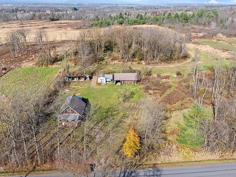 Endless Potential on 5.9 Acres – A Hidden Gem Waiting for Your Vision