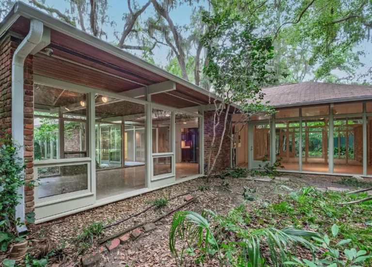 Architectural Mid-Century Modern Retreat in Tallahassee, Florida Listed for $550,000