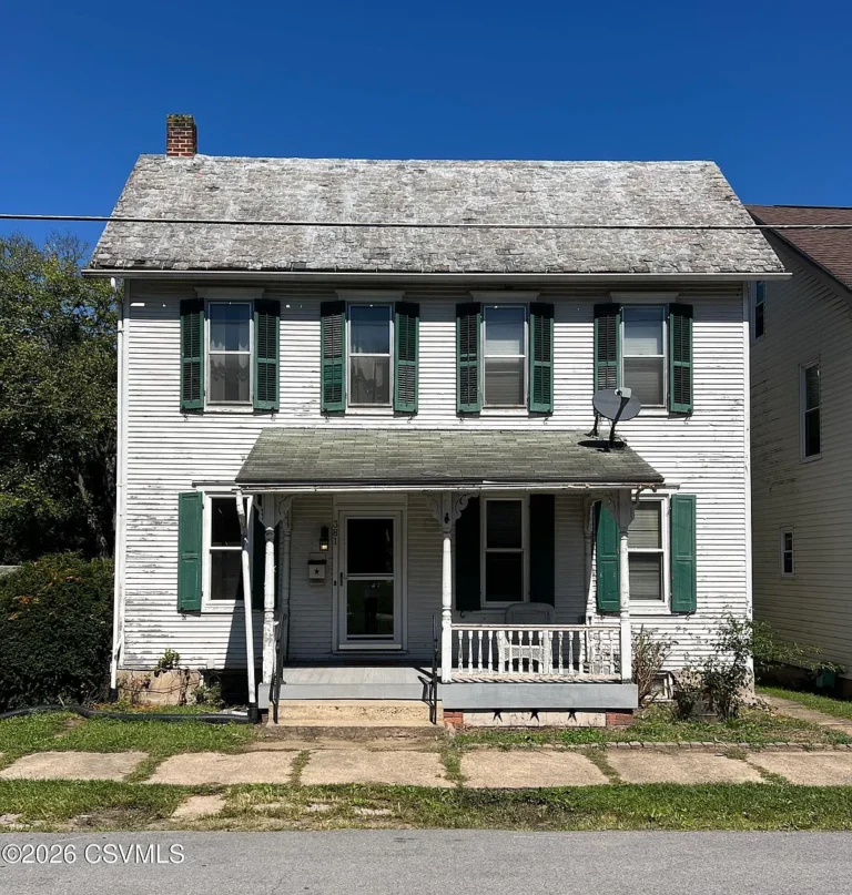Affordable 3-Bedroom Fixer-Upper with Investment Potential in Milton, PA – $144,900